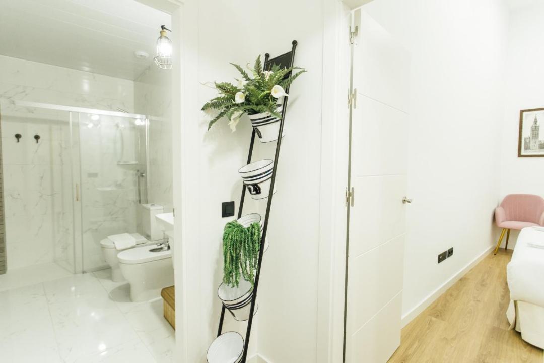 Modern With Seasonal Swimming Pool- 1bd 1bth- Goyeneta * Sevilla
