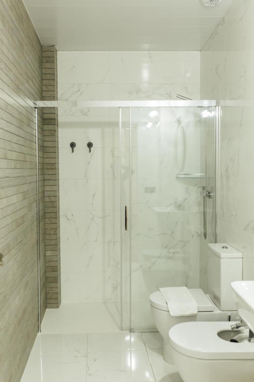 Modern With Seasonal Swimming Pool- 1bd 1bth- Goyeneta *